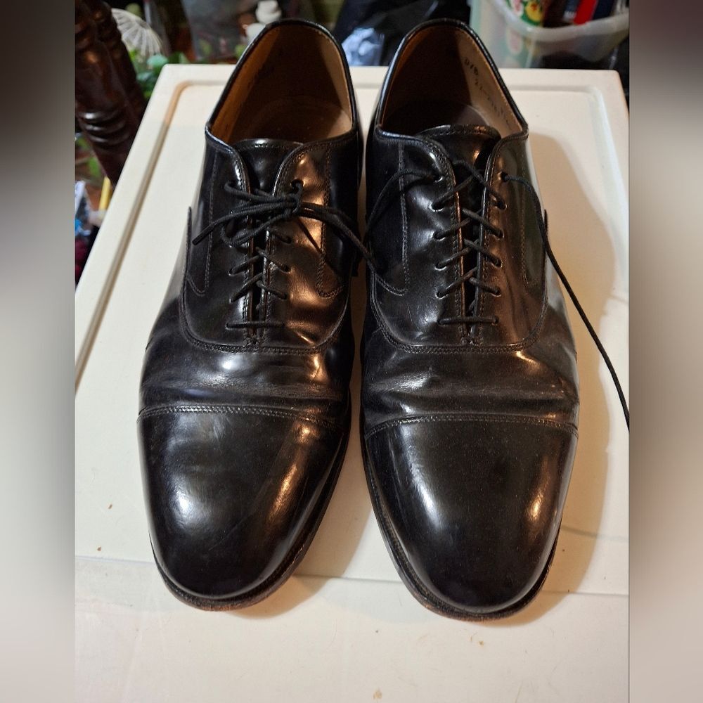 Johnston & Murphy Black Leather Oxfords